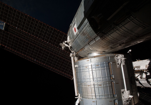 STS126-E-09707