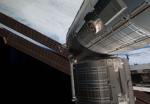 STS126-E-09813