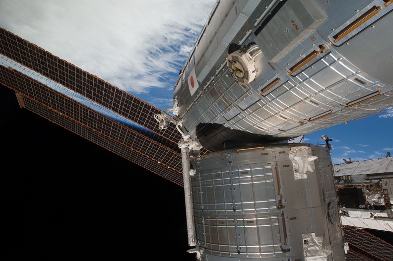 STS126-E-09844.jpg