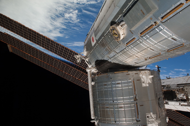 STS126-E-09845.jpg