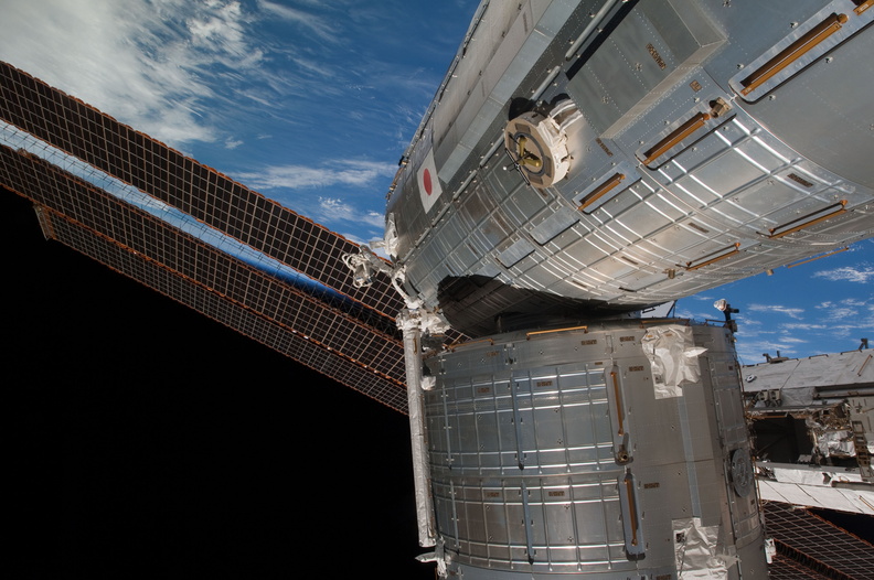 STS126-E-09846.jpg