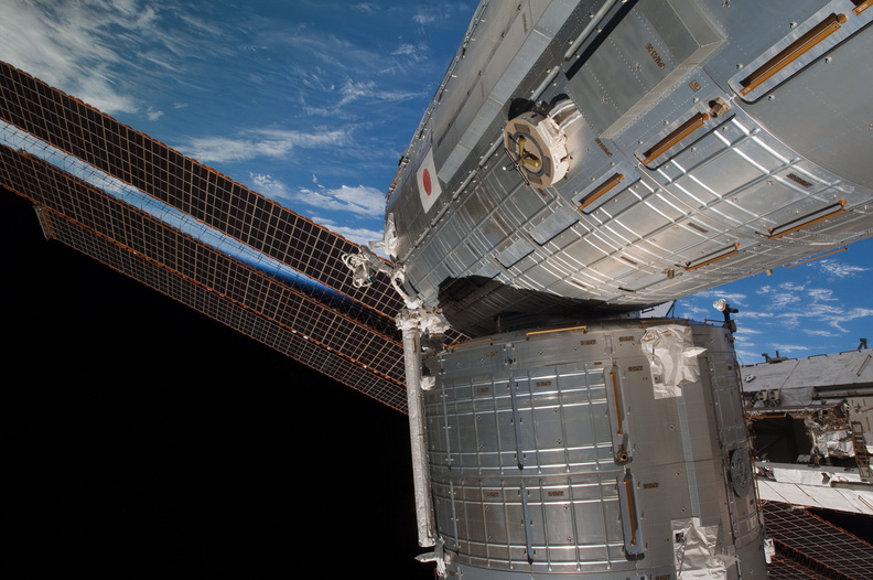 STS126-E-09847.jpg