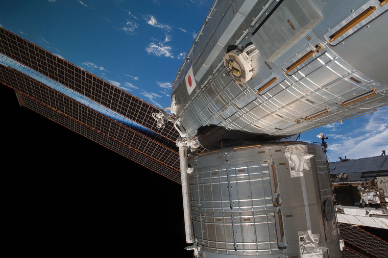 STS126-E-09852.jpg