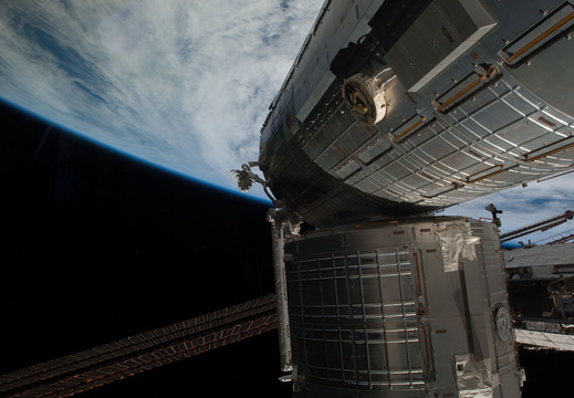 STS126-E-10004