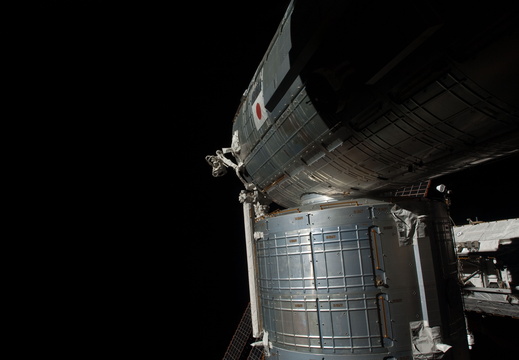 STS126-E-10148