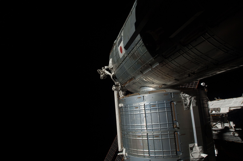 STS126-E-10149.jpg