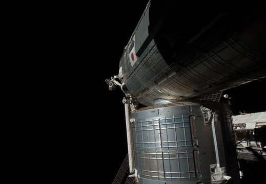STS126-E-10150