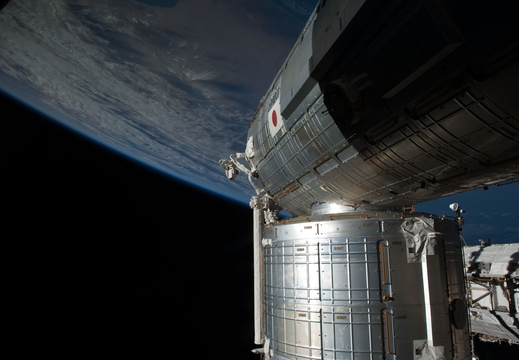 STS126-E-10348