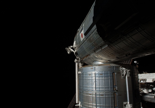 STS126-E-10364