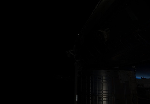 STS126-E-10382