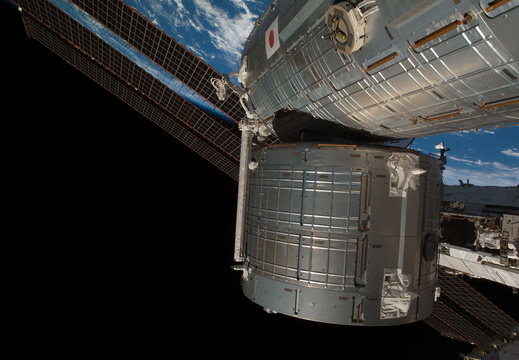STS126-E-10541