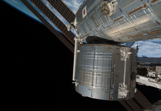 STS126-E-10548