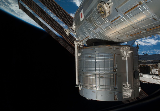 STS126-E-10779