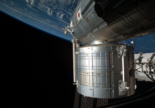 STS126-E-10822