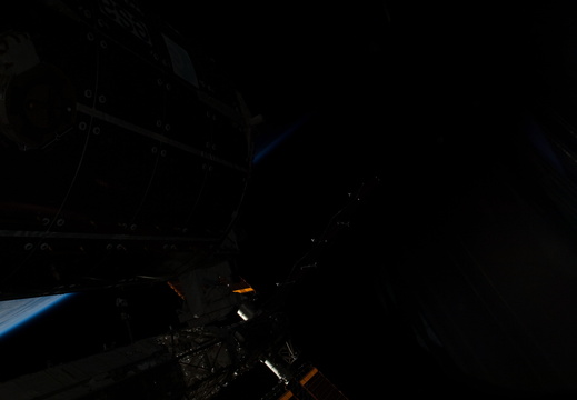 STS126-E-11653