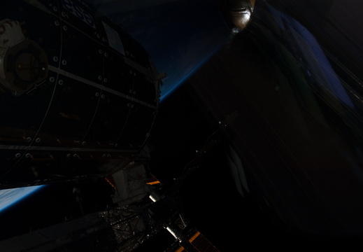 STS126-E-11656