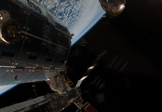 STS126-E-11681