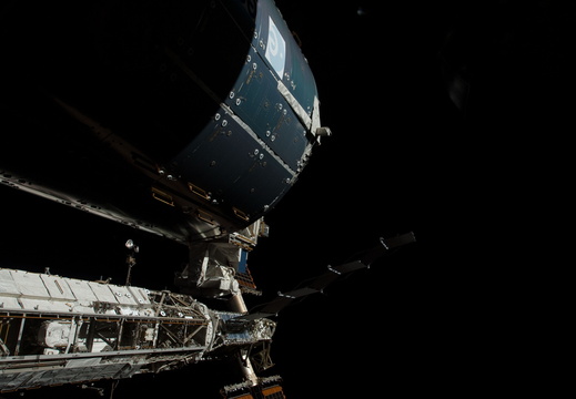 STS126-E-11919