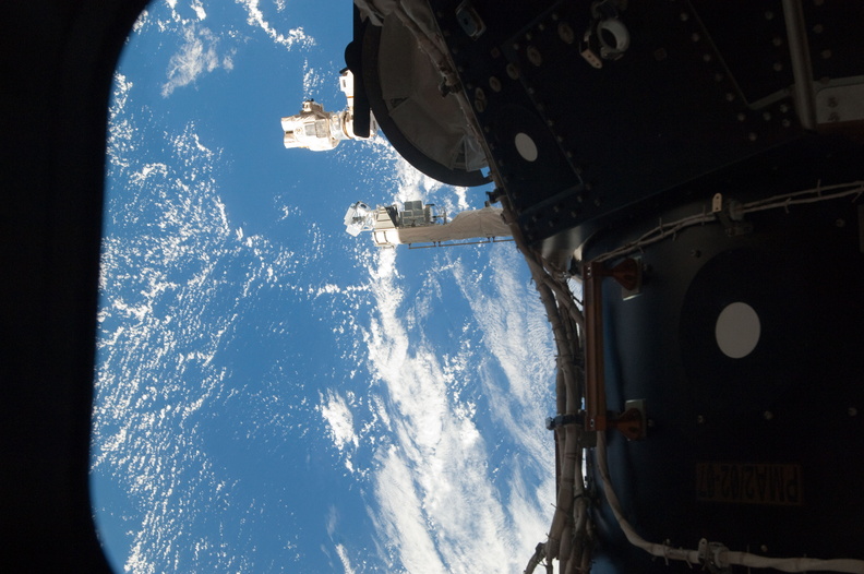 STS126-E-13899.jpg