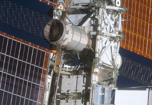 STS126-E-14400