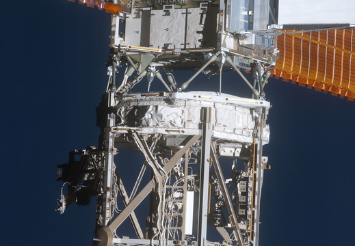 STS126-E-14403