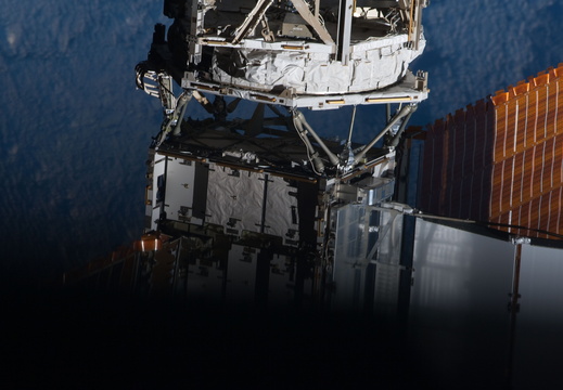 STS126-E-14426