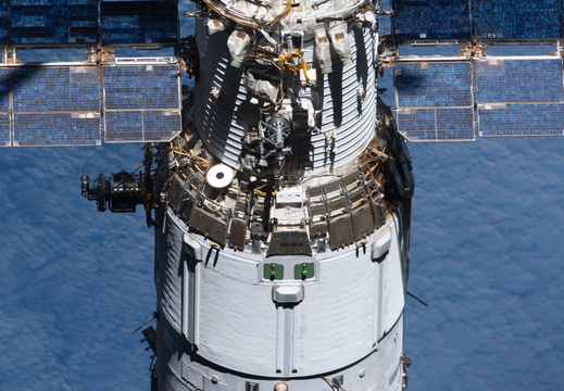 STS126-E-14432
