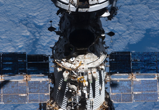 STS126-E-14433
