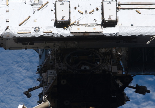 STS126-E-14439