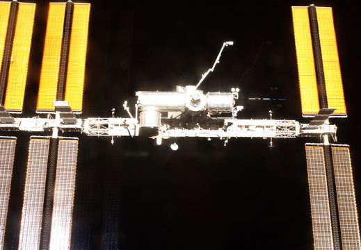 STS126-E-14873