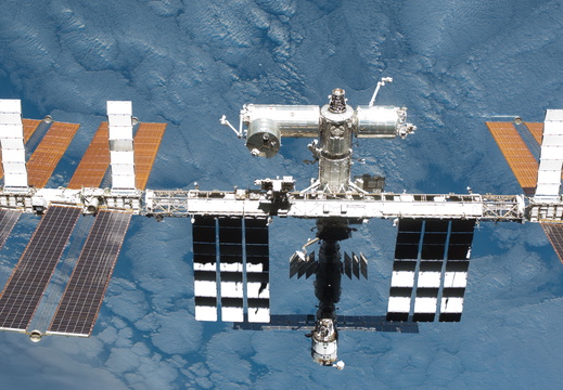 STS126-E-14882