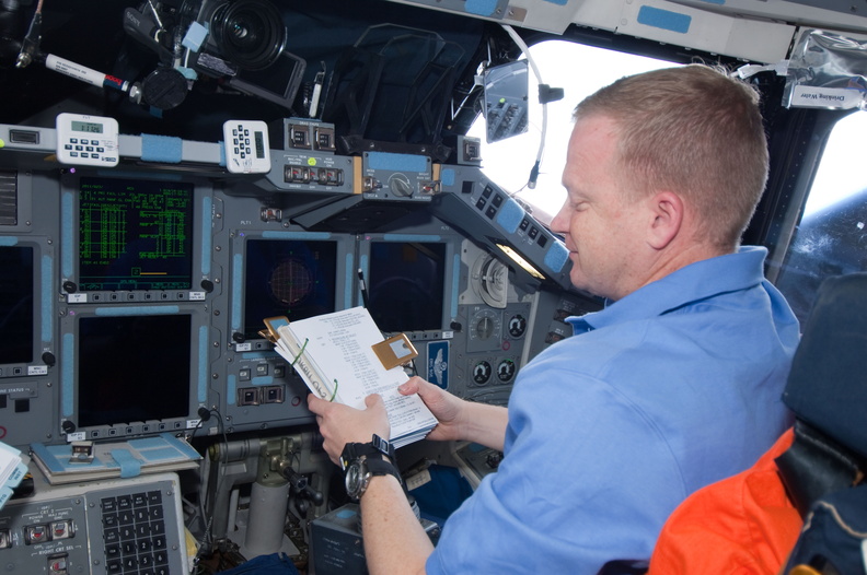 STS126-E-15007.jpg
