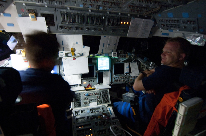STS126-E-15098.jpg