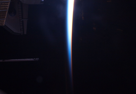 STS126-E-15820