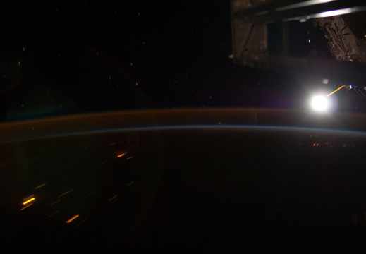 STS126-E-15846