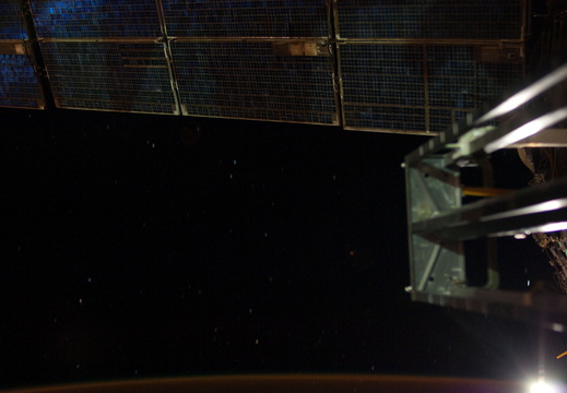 STS126-E-16120