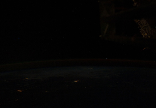 STS126-E-16409