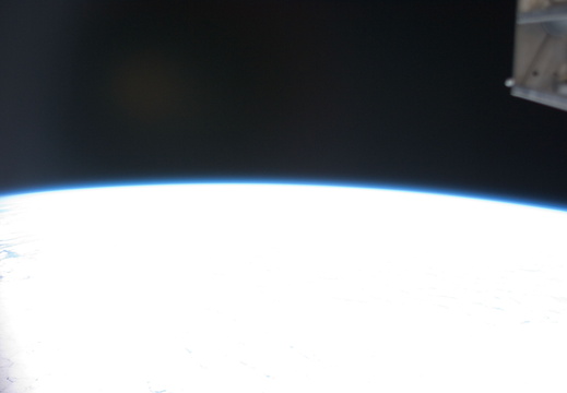 STS126-E-17008