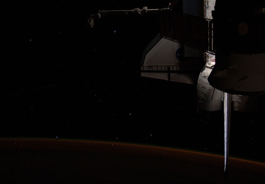 STS126-E-21693