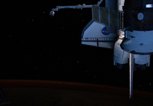 STS126-E-21721