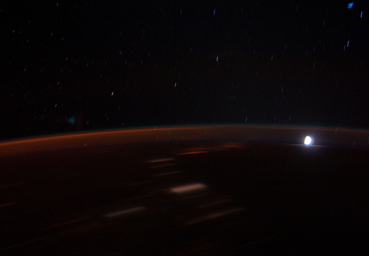 STS126-E-23353
