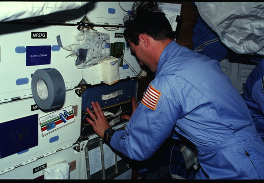 STS61B-01-020