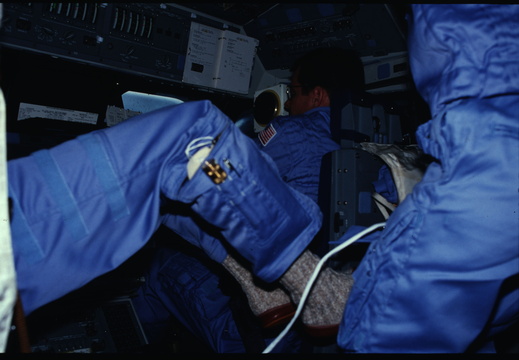 STS61B-02-016