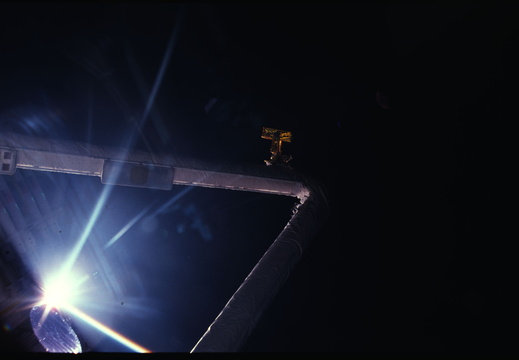 STS61B-04-005