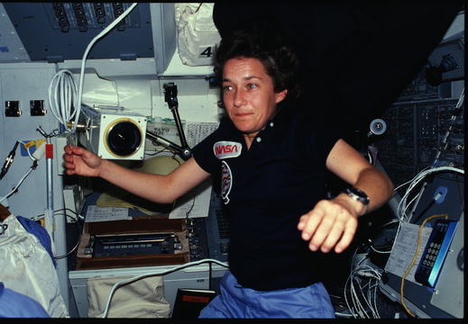 STS61B-04-030
