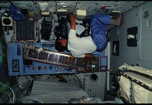 STS61B-10-012
