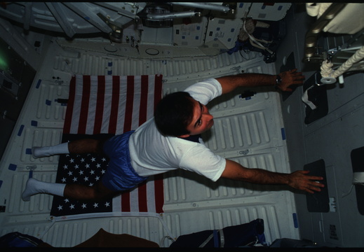 STS61B-10-030