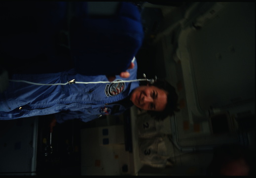 STS61B-18-032