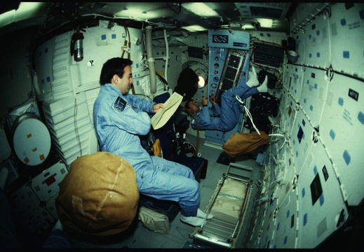 STS61B-20-015