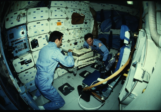 STS61B-20-033
